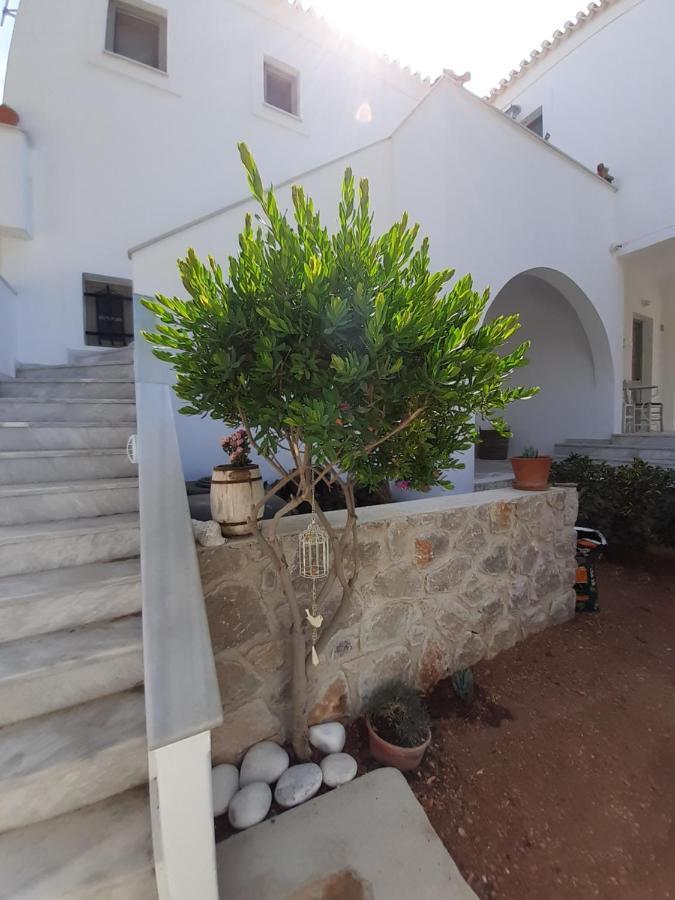 Sorina Beloved Rooms Spetses Town Exterior photo