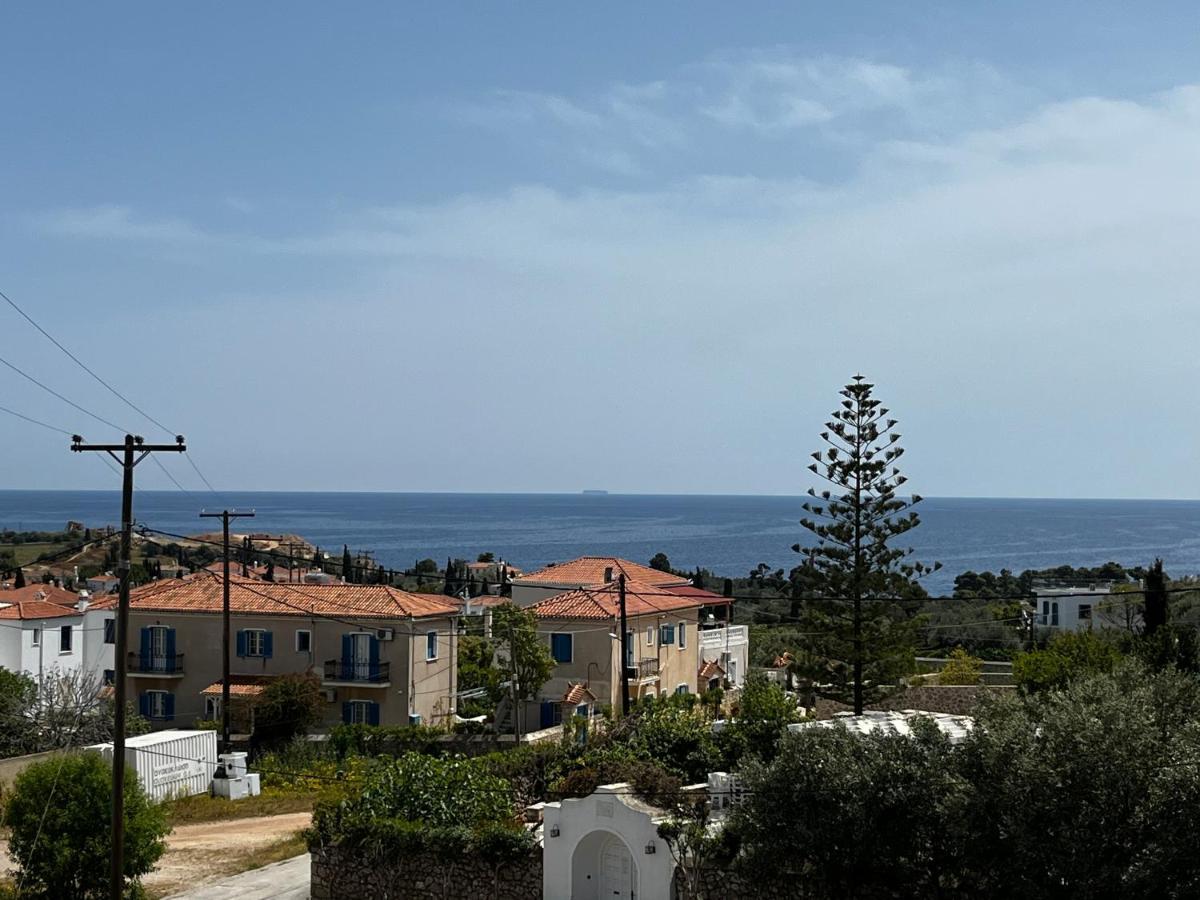 Sorina Beloved Rooms Spetses Town Exterior photo